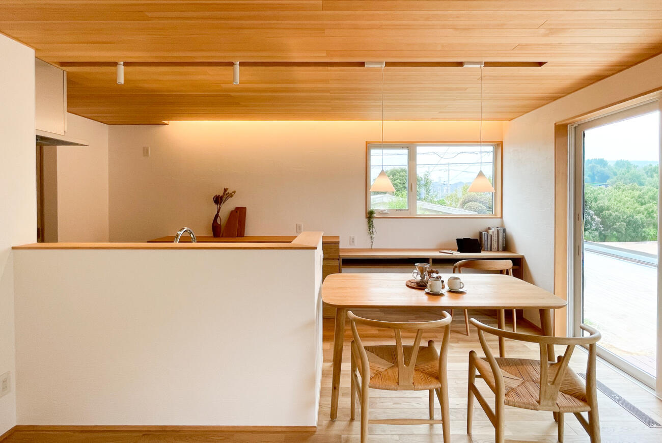 木と光が寄り添う、穏やかな暮らし