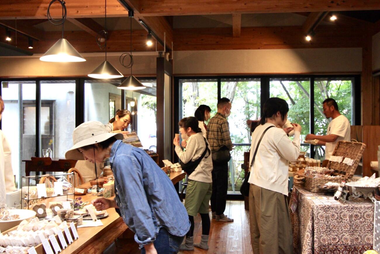 10/6(火) どなたでも【月に一度の平日マルシェ】もっくのもりマーケット